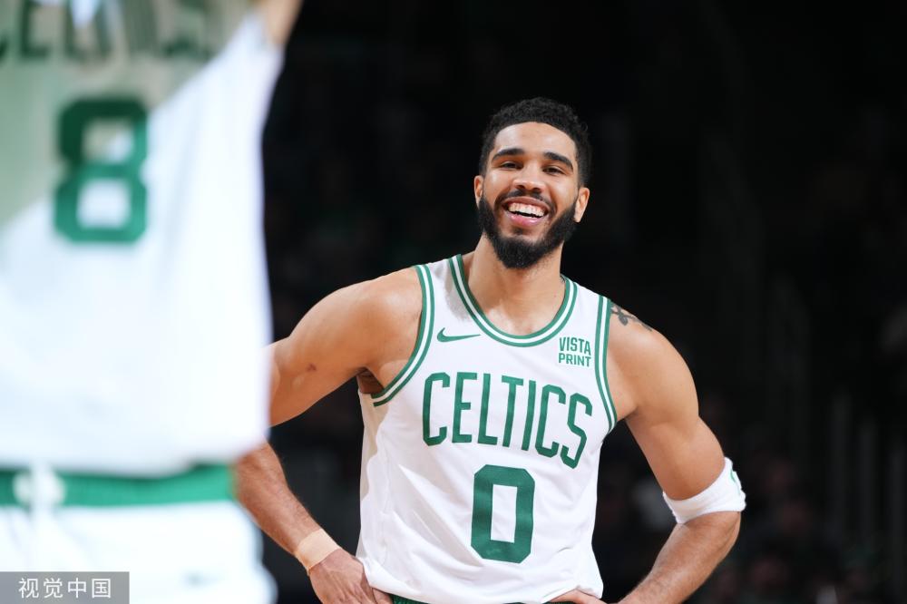 面对年轻球 面对年轻球